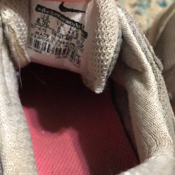 🧜🏼‍♀️3 for $15 listing!🧜🏼‍♀️ Nike sneakers - Picture 6 of 7